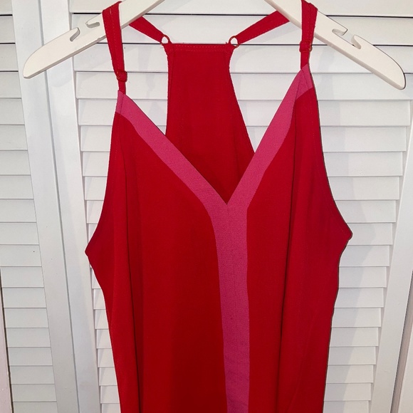 NWOT Colorblock V Neck Strappy Sleeveless Loose Fit Tank Top Size Medium - Picture 1 of 8